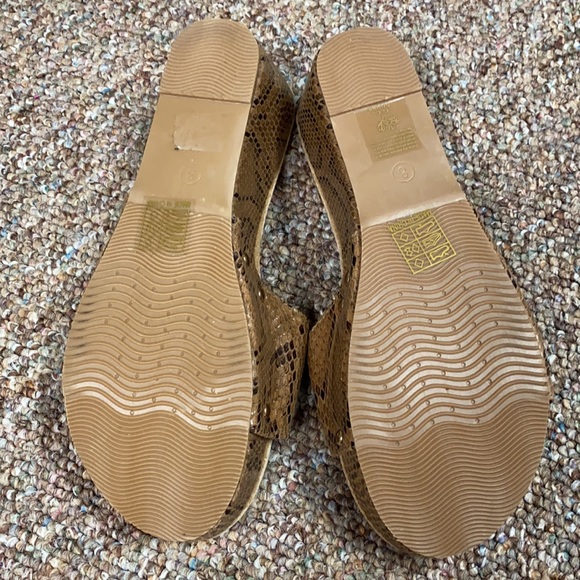 G C Shoes open toes snakeskin slip ons.3” heels 8 - Picture 7 of 8